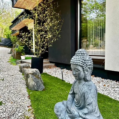 Buddha Garden Apartment Balatonakarattya